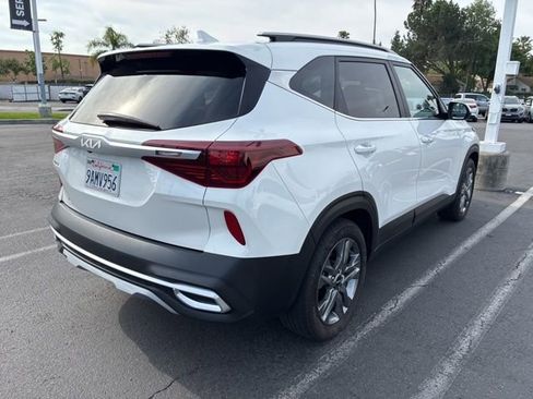 Certified 2022 Kia Seltos S image 8