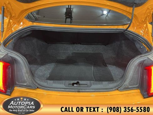 Used 2019 Ford Mustang Coupe RWD image 14