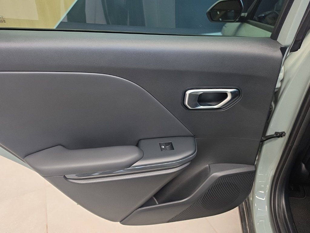 Certified 2026 Kia K4 EX FWD image 40