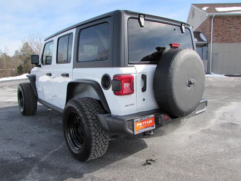 Used 2019 Jeep Wrangler Unlimited Sport S image 5