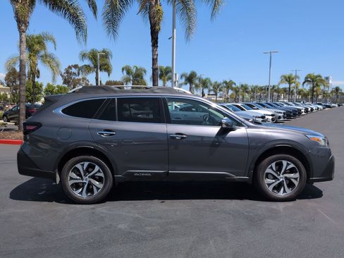 Used 2020 Subaru Outback Touring w/ Popular Package #2 AWD/4WD image 11