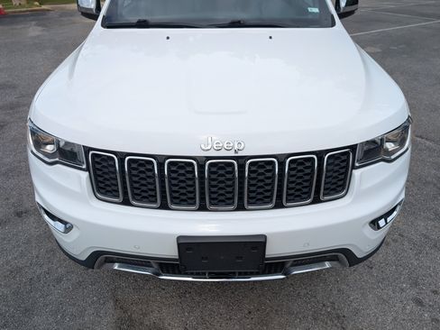 Used 2019 Jeep Grand Cherokee Limited AWD/4WD image 12