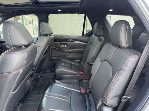 Used 2025 Honda Pilot TrailSport image 21
