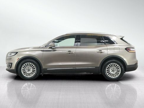 Used 2020 Lincoln Nautilus Premier AWD/4WD image 2