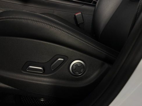 Used 2025 Genesis GV70 2.5T image 25