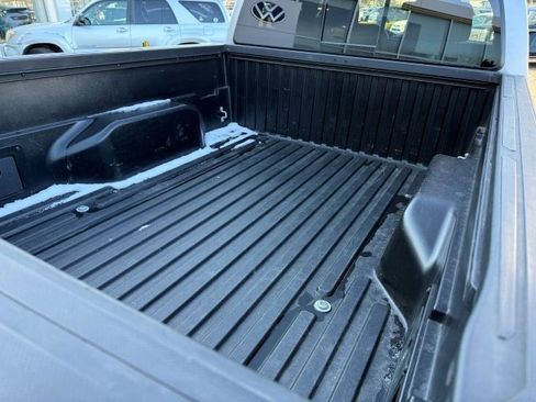 Used 2018 Toyota Tacoma TRD Off-Road image 6