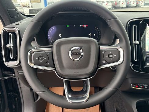 New 2026 Volvo XC40 B5 Ultra w/ Protection Package Premier AWD/4WD image 24