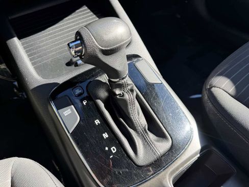 Used 2017 Kia Forte LX w/ LX Popular Package image 22