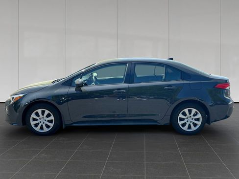Used 2026 Toyota Corolla LE FWD image 2
