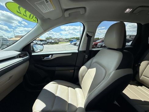 Used 2022 Ford Escape SEL w/ Technology Package AWD/4WD image 32