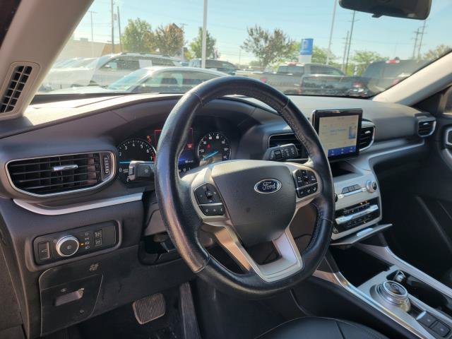 Used 2022 Ford Explorer XLT AWD/4WD image 21