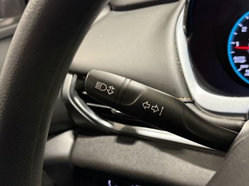 Used 2021 Chevrolet Traverse LS image 22