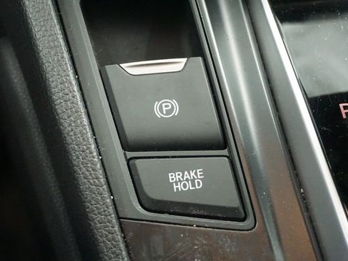 Used 2020 Honda CR-V LX image 29