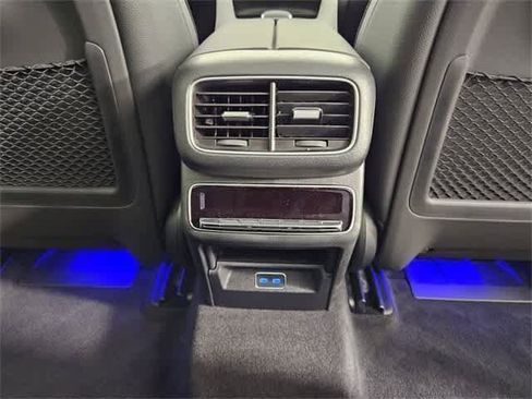 Certified 2025 Mercedes-Benz GLS 450 4MATIC image 37
