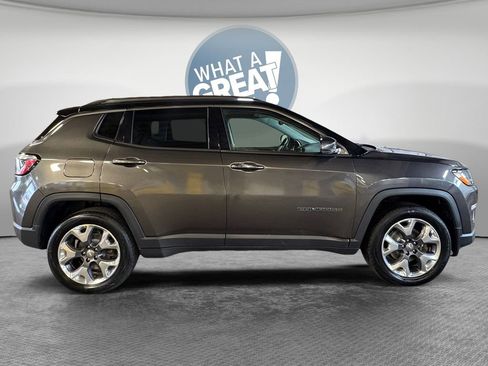 Used 2018 Jeep Compass Limited AWD/4WD image 2