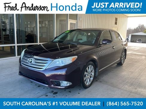 Used 2011 Toyota Avalon image 1
