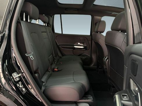 New 2026 Mercedes-Benz GLB 250 image 24