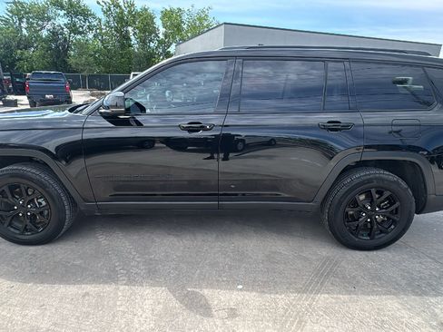 Certified 2024 Jeep Grand Cherokee L Altitude image 8