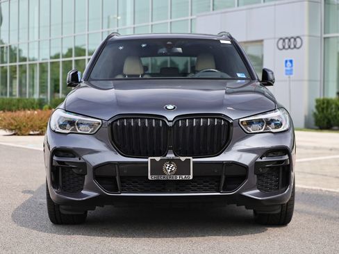 Used 2022 BMW X5 xDrive40i w/ M Sport Package AWD/4WD image 13