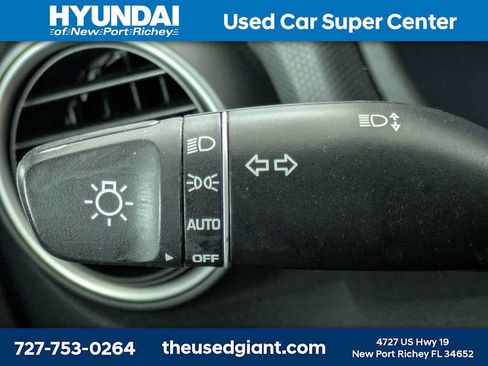 Certified 2021 Hyundai Kona SE FWD image 28