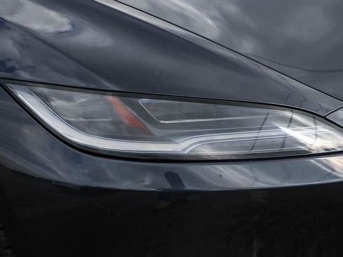 Used 2024 Tesla Model 3 Standard Range RWD image 4