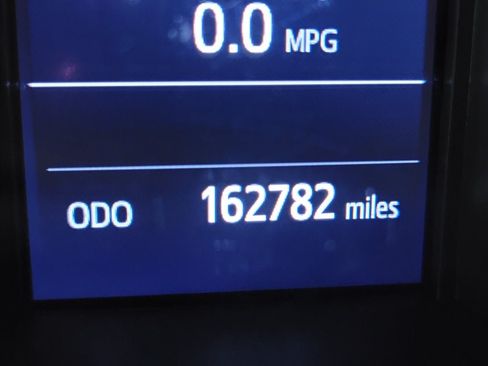 Used 2019 Toyota C-HR XLE FWD image 17