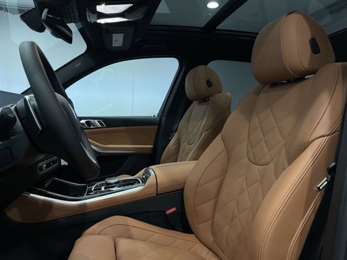 New 2026 BMW X5 xDrive40i w/ Premium Package AWD/4WD image 8