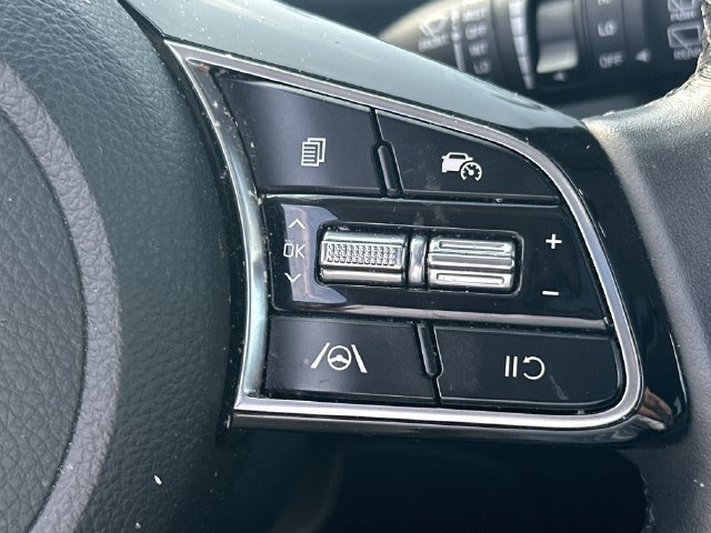 Certified 2025 Kia Seltos EX w/ EX Sunroof Package AWD/4WD image 19