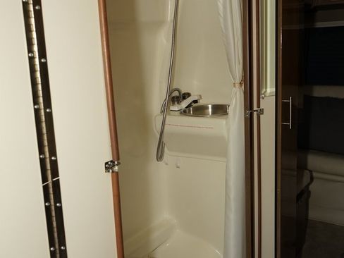 Used 2015 Mercedes-Benz Sprinter 3500 image 31