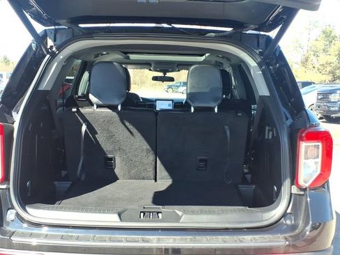 Certified 2024 Ford Explorer XLT w/ Equipment Group 202A image 7