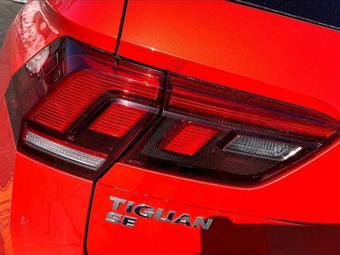 Used 2019 Volkswagen Tiguan SE image 23