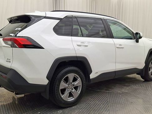 Certified 2022 Toyota RAV4 XLE w/ Convenience Package AWD/4WD image 6