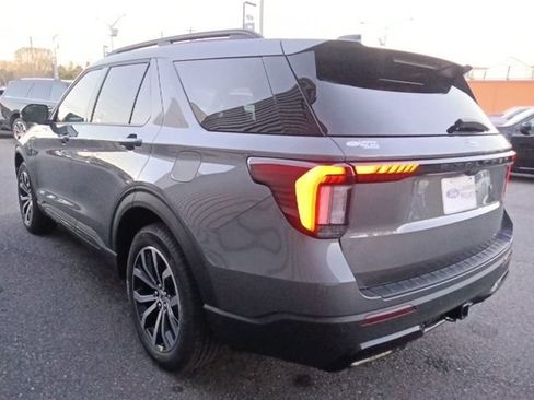New 2026 Ford Explorer ST-Line w/ Premium Package RWD image 5