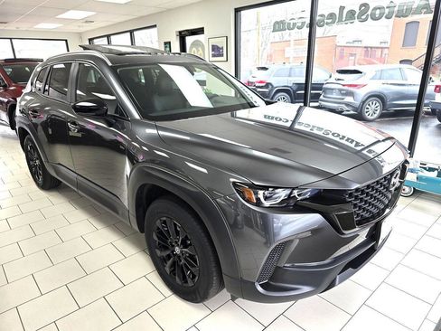 Used 2025 MAZDA CX-50 AWD 2.5 S w/ Premium Package image 3