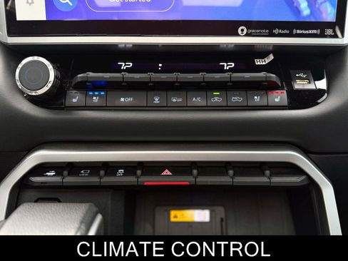 Used 2024 Toyota Tundra Platinum image 22