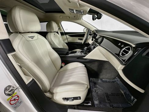 Used 2026 Bentley Flying Spur Plug-In Hybrid AWD/4WD image 27