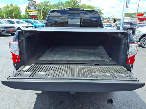 Used 2019 Nissan Titan PRO-4X w/ Pro-4x Convenience Package AWD/4WD image 20