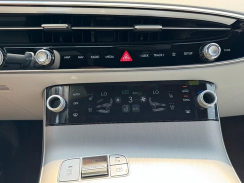 New 2026 Genesis GV70 2.5T Advanced image 14