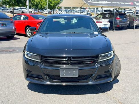Used 2023 Dodge Charger SXT RWD image 3