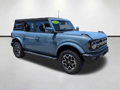 Used 2021 Ford Bronco Outer Banks AWD/4WD image 1