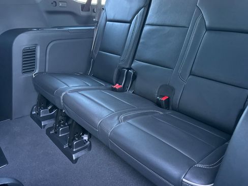 New 2026 Chevrolet Suburban Premier image 15