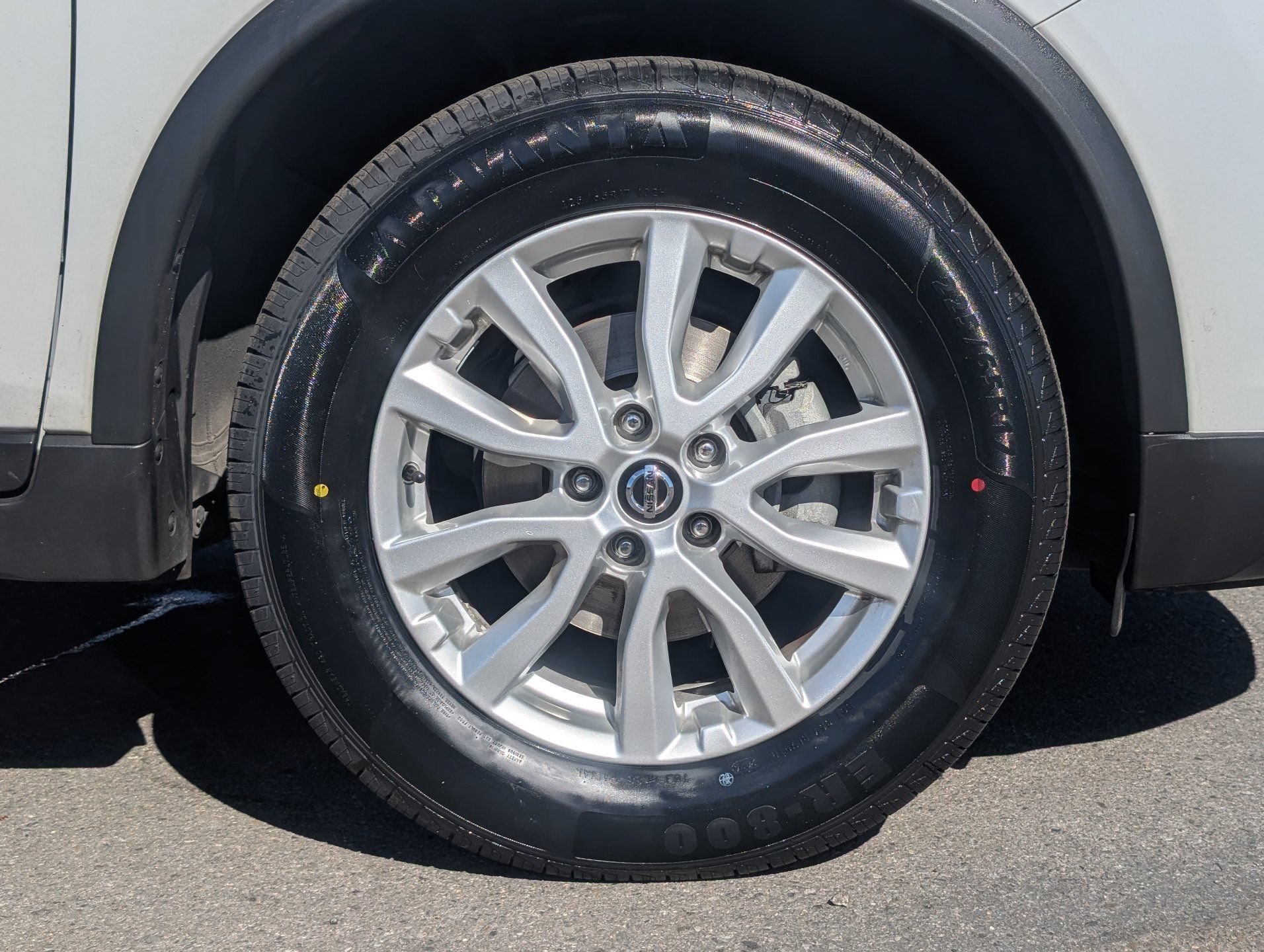 Used 2020 Nissan Rogue SV FWD image 6