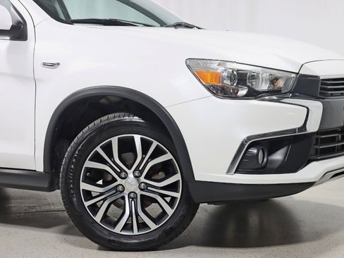 Used 2016 Mitsubishi Outlander Sport GT image 5