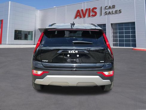 Used 2025 Kia Niro LX FWD image 5