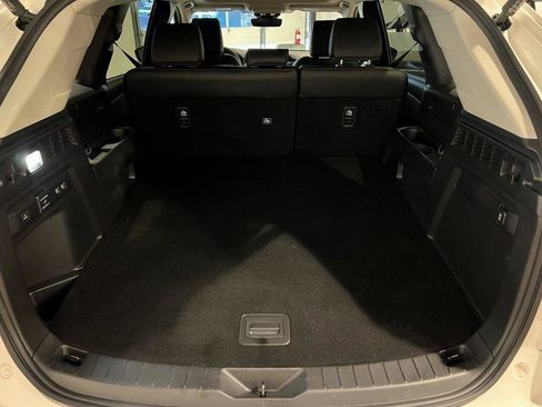 Used 2025 MAZDA CX-70 Plug-In Hybrid w/ Premium Pkg image 32