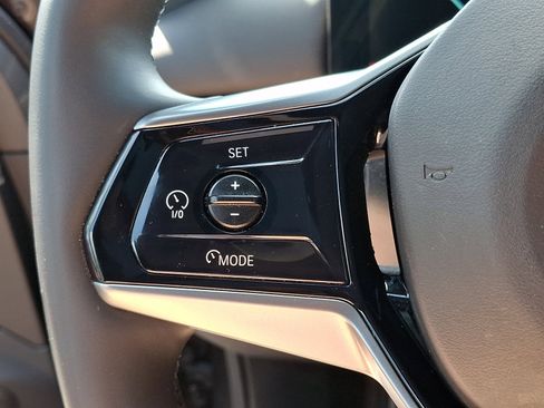 Used 2025 BMW i5 xDrive40 w/ Premium Package image 22