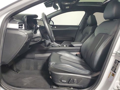 Used 2023 Kia K5 GT-Line image 11