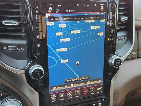 Used 2019 RAM 1500 Laramie AWD/4WD image 9