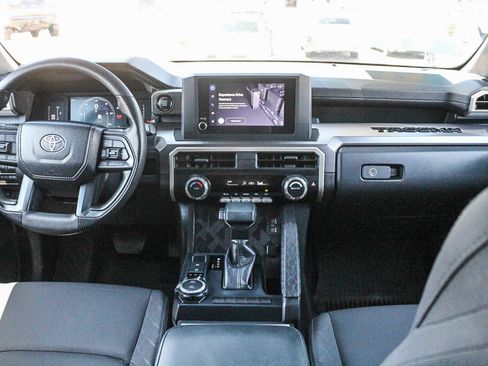 Used 2025 Toyota Tacoma SR5 AWD/4WD image 2