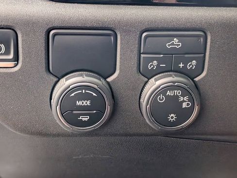 Certified 2022 Chevrolet Silverado 1500 LT RWD image 25